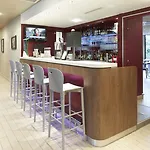 钟楼南特中央圣雅克酒店 酒店