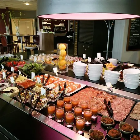 Campanile Centre 호텔