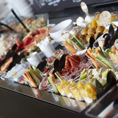 Campanile Centre - Saint Jacques Hotel 3*