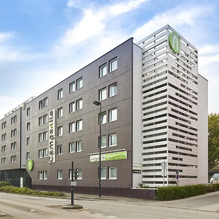 Hotel Campanile Centre - Saint Jacques 3*