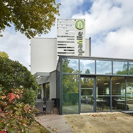 Hotel Campanile Centre - Saint Jacques 3*