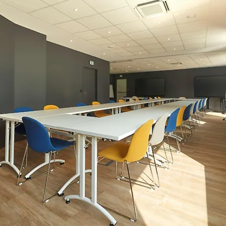 Hotel Campanile Centre - Saint Jacques 3*