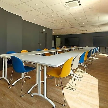 Campanile Centre מלון נאנט