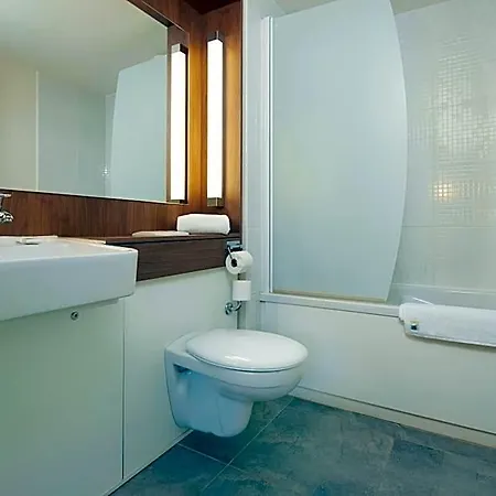 Campanile Centre Hotel