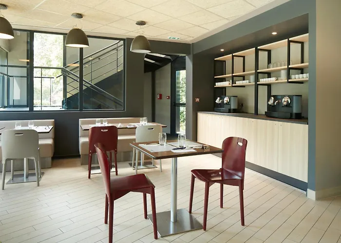 Campanile Centre - Saint Jacques Hotel