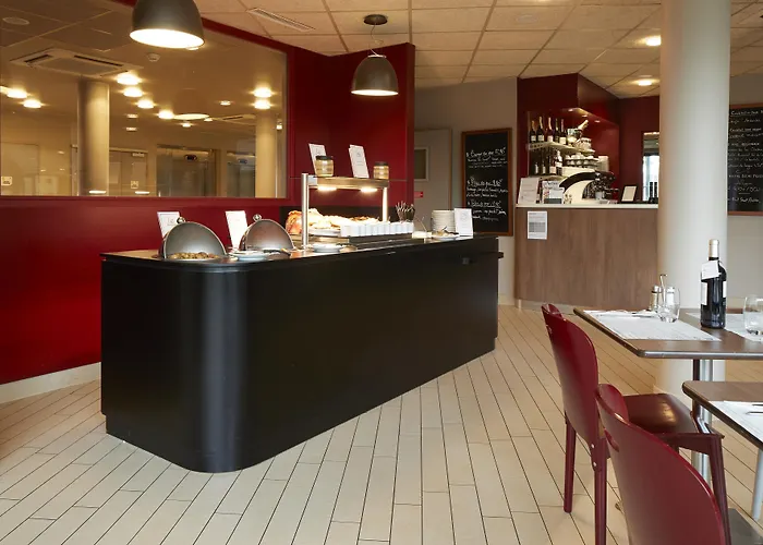 Hotel Campanile Centre - Saint Jacques