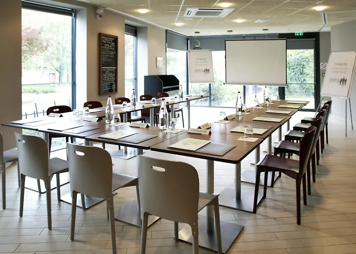 Campanile Centre - Saint Jacques Ναντ