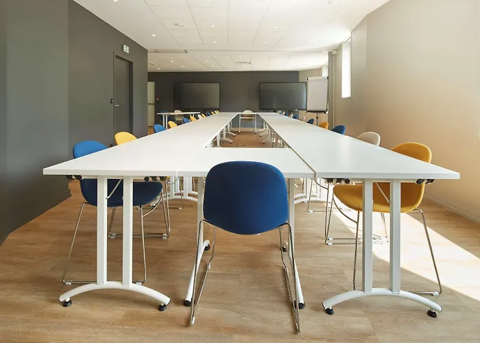 Ξενοδοχείο Campanile Centre - Saint Jacques Ναντ