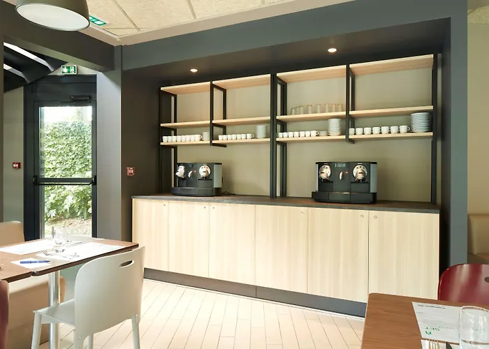 Campanile Centre - Saint Jacques Ναντ