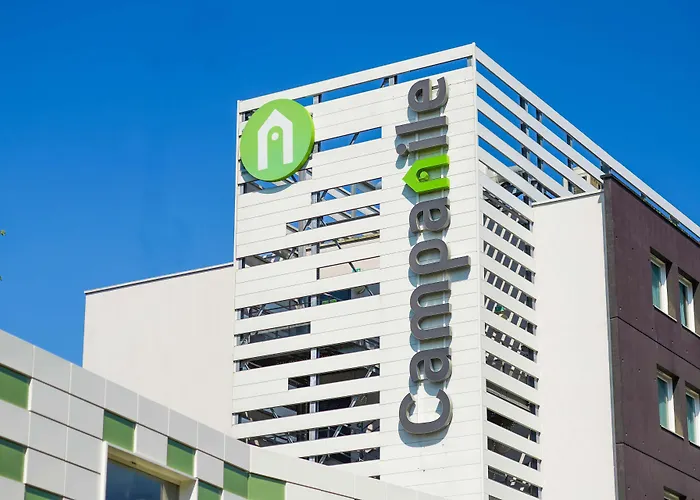 Campanile Centre - Saint Jacques Hotel