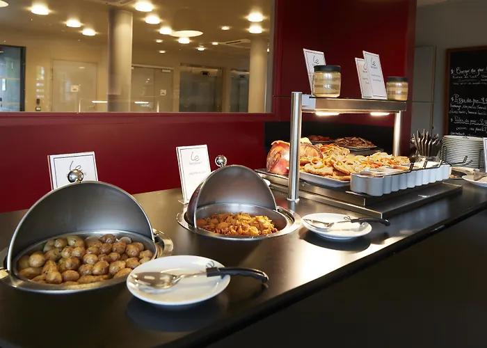 Hotell Campanile Centre - Saint Jacques