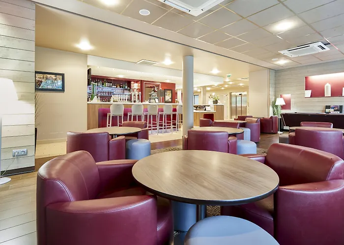 Hotell Campanile Centre - Saint Jacques 3*