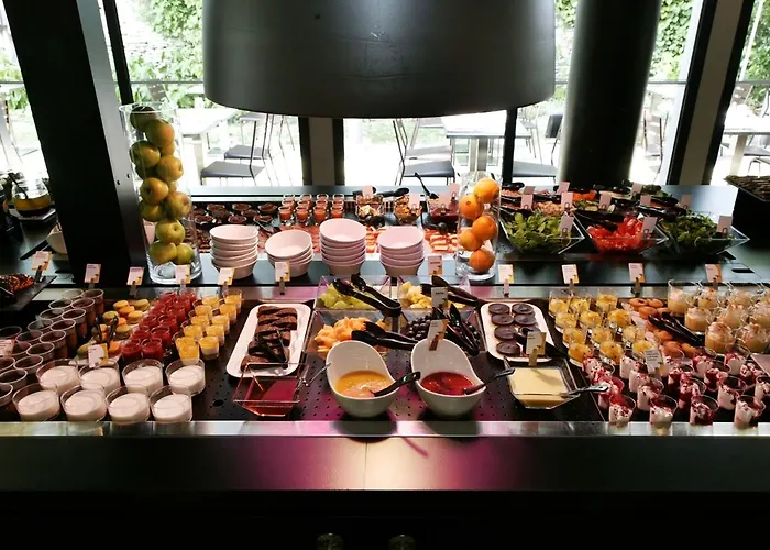 Hotell Campanile Centre - Saint Jacques 3*